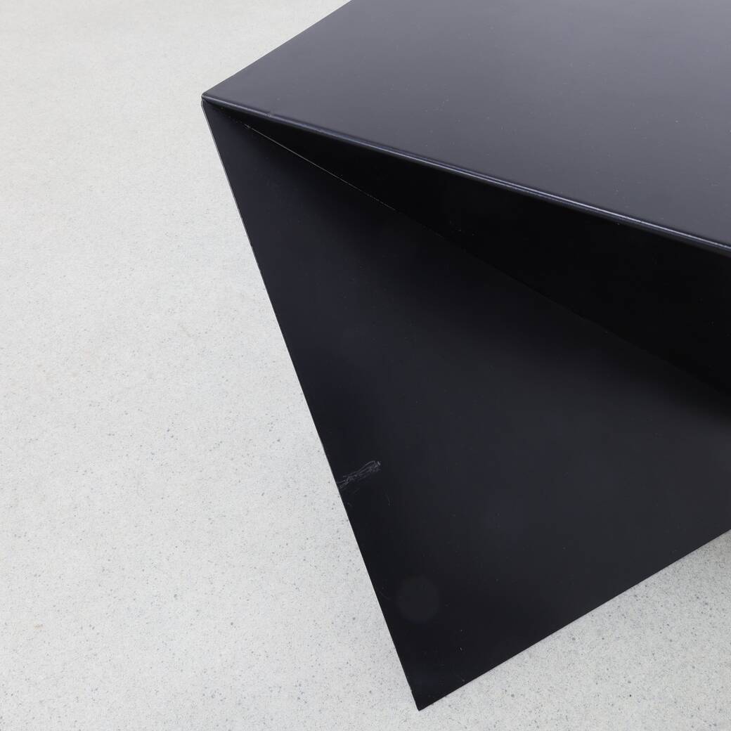 Postmodern metal Side Table in Memphis style, 1980s