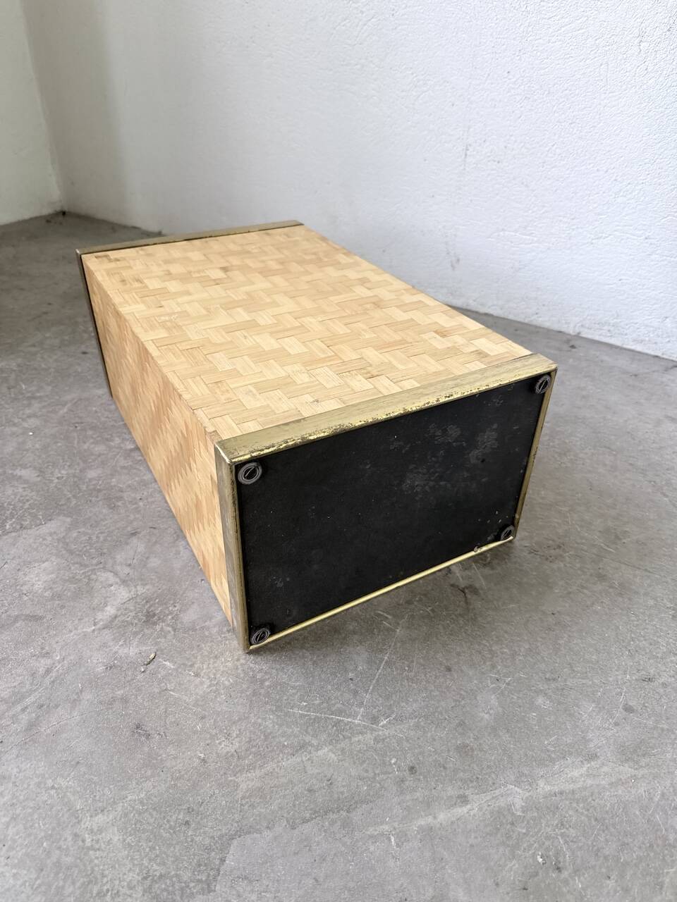 Woven wicker umbrella stand and brass Metal Linea Nova 1960