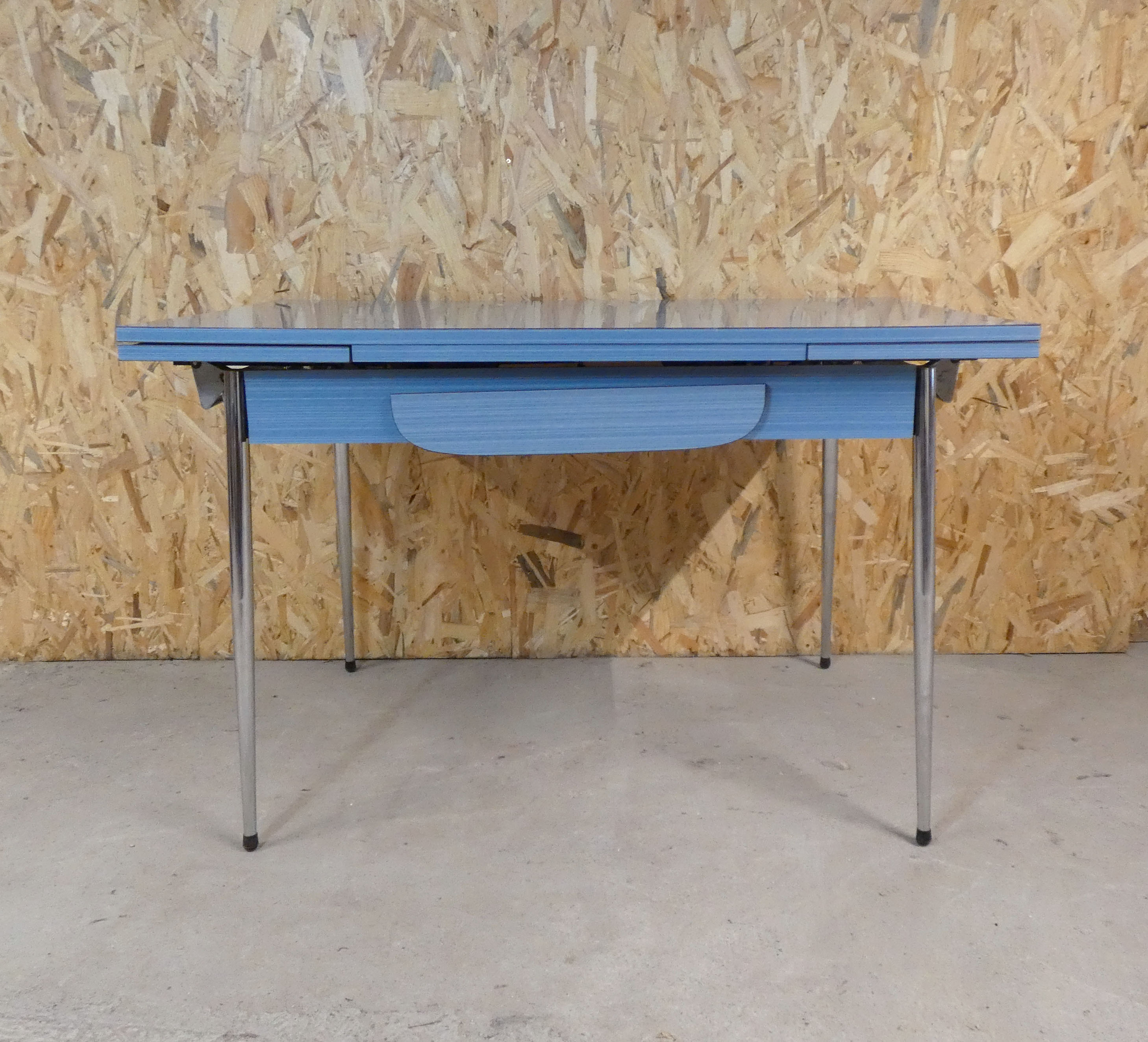 Formica table