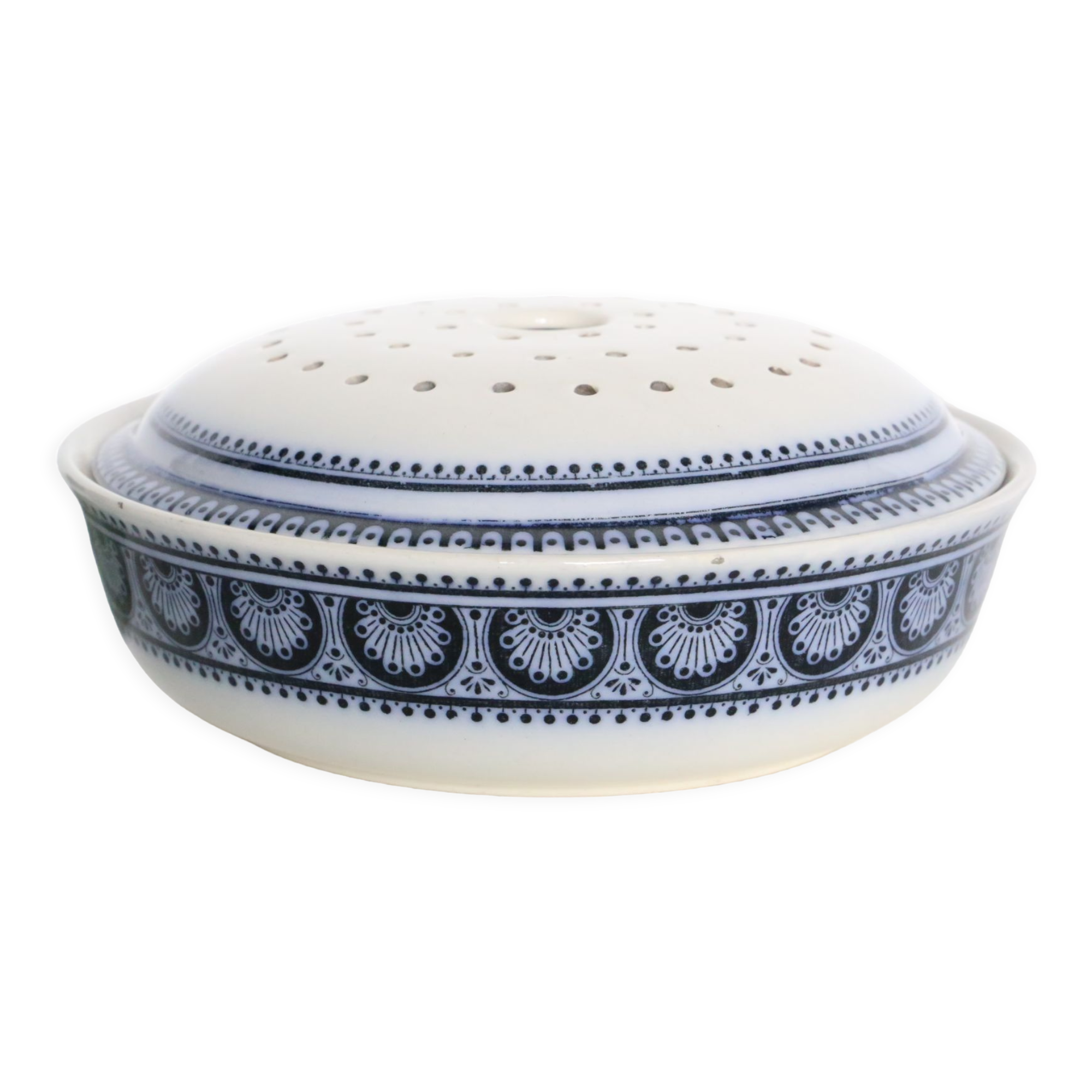 U&Cie Sarreguemines sponge holder, Terre de Fer, mid-19th century, French antique