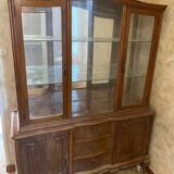 English style display case