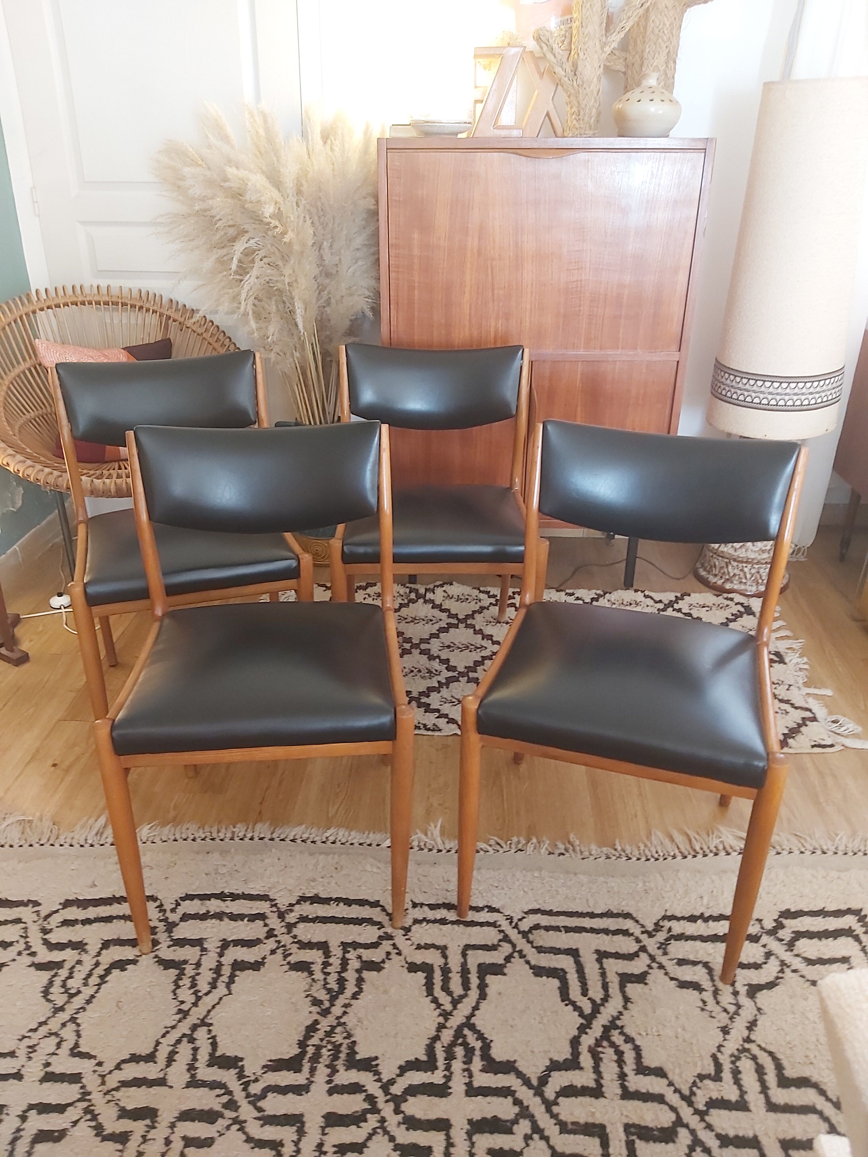 Series of 4 chairs in teak and vintage skai