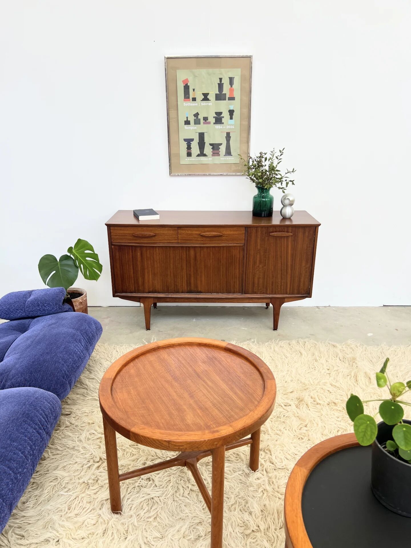 Teak Jentique sideboard — 1 door, 2 drawers & drop-down bar, England 1950s-60s