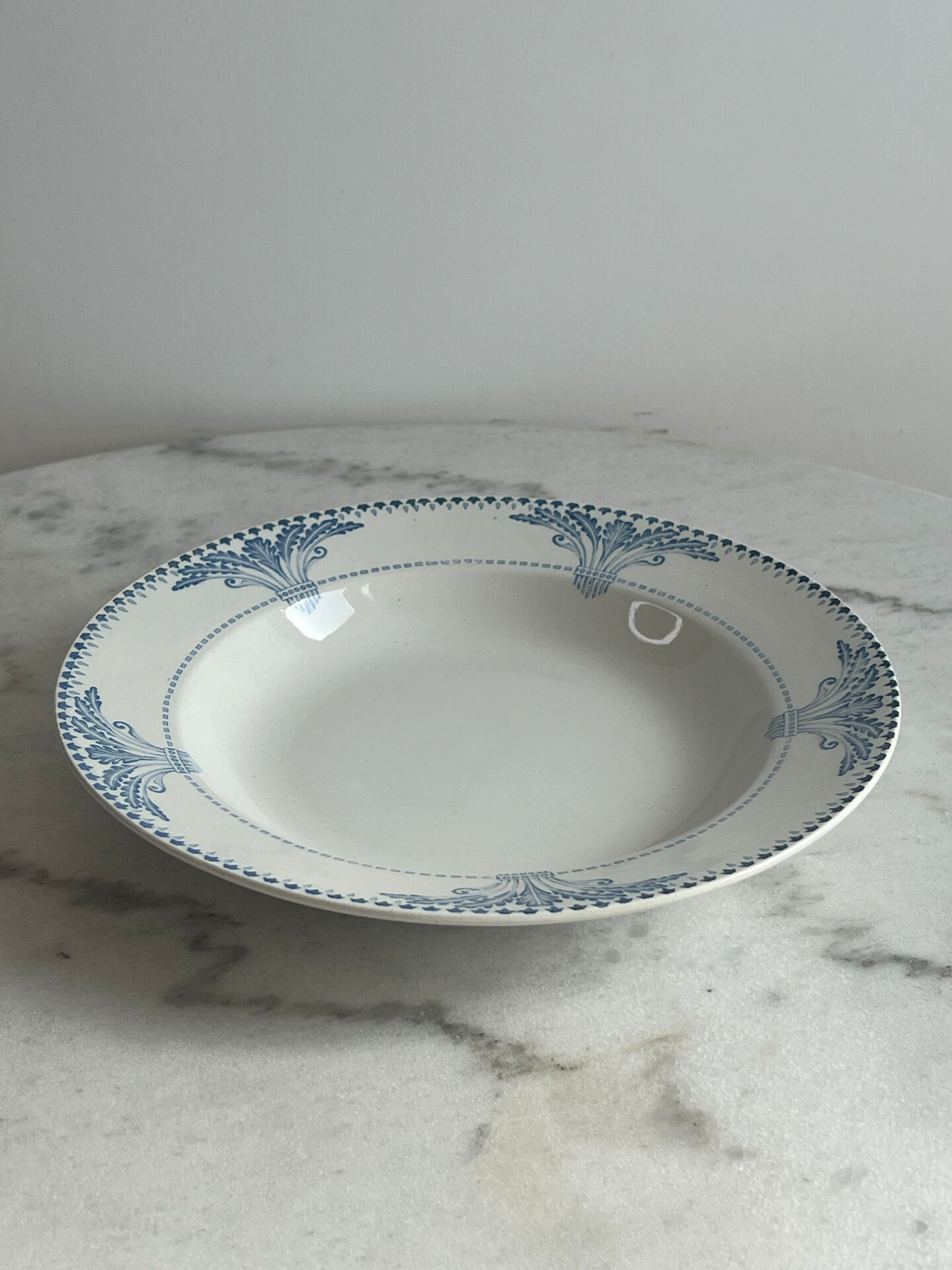 Assiette creuse Service Windsor Creil et Montereau 24cm