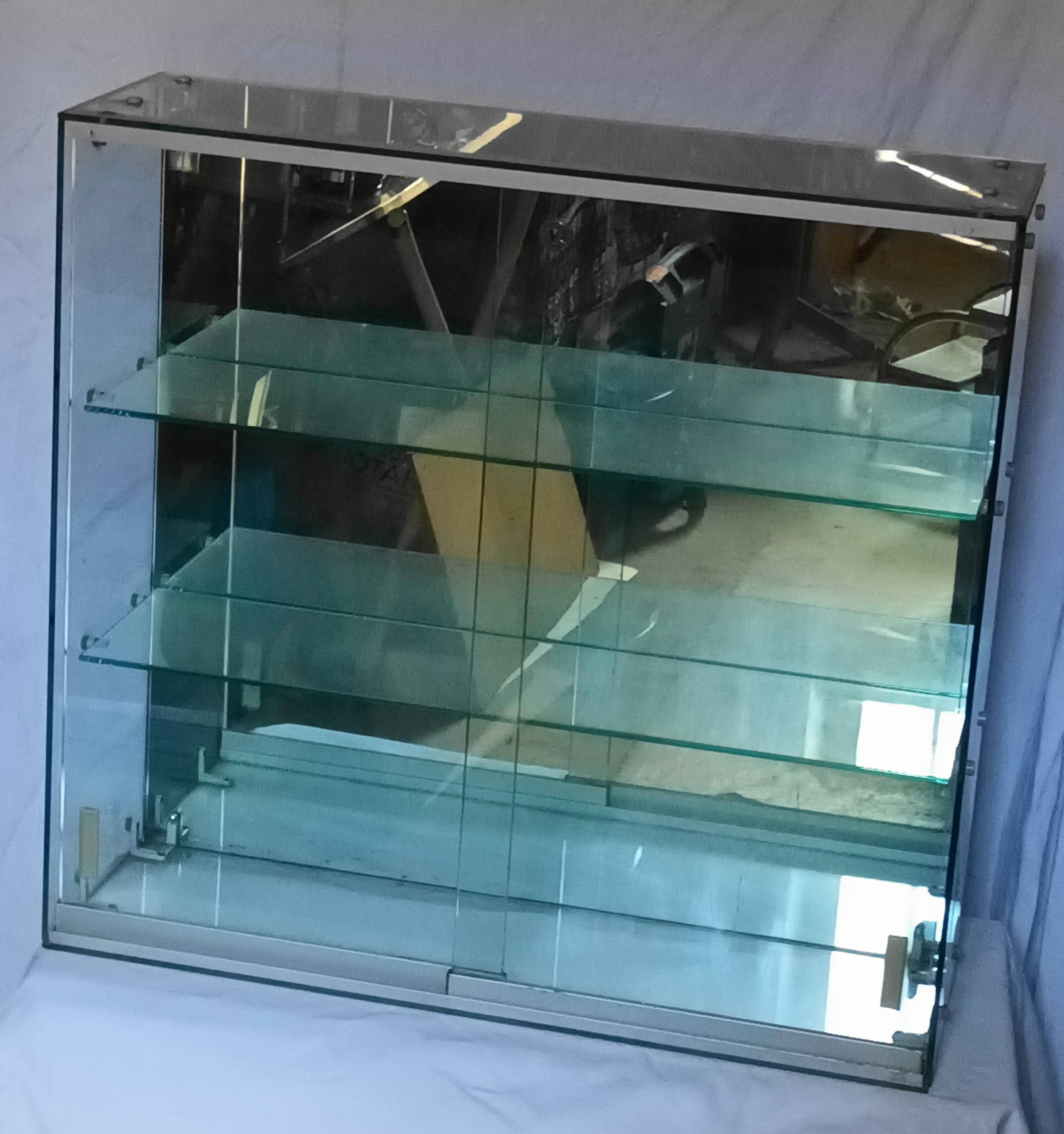 Vitrine en verre, années 70