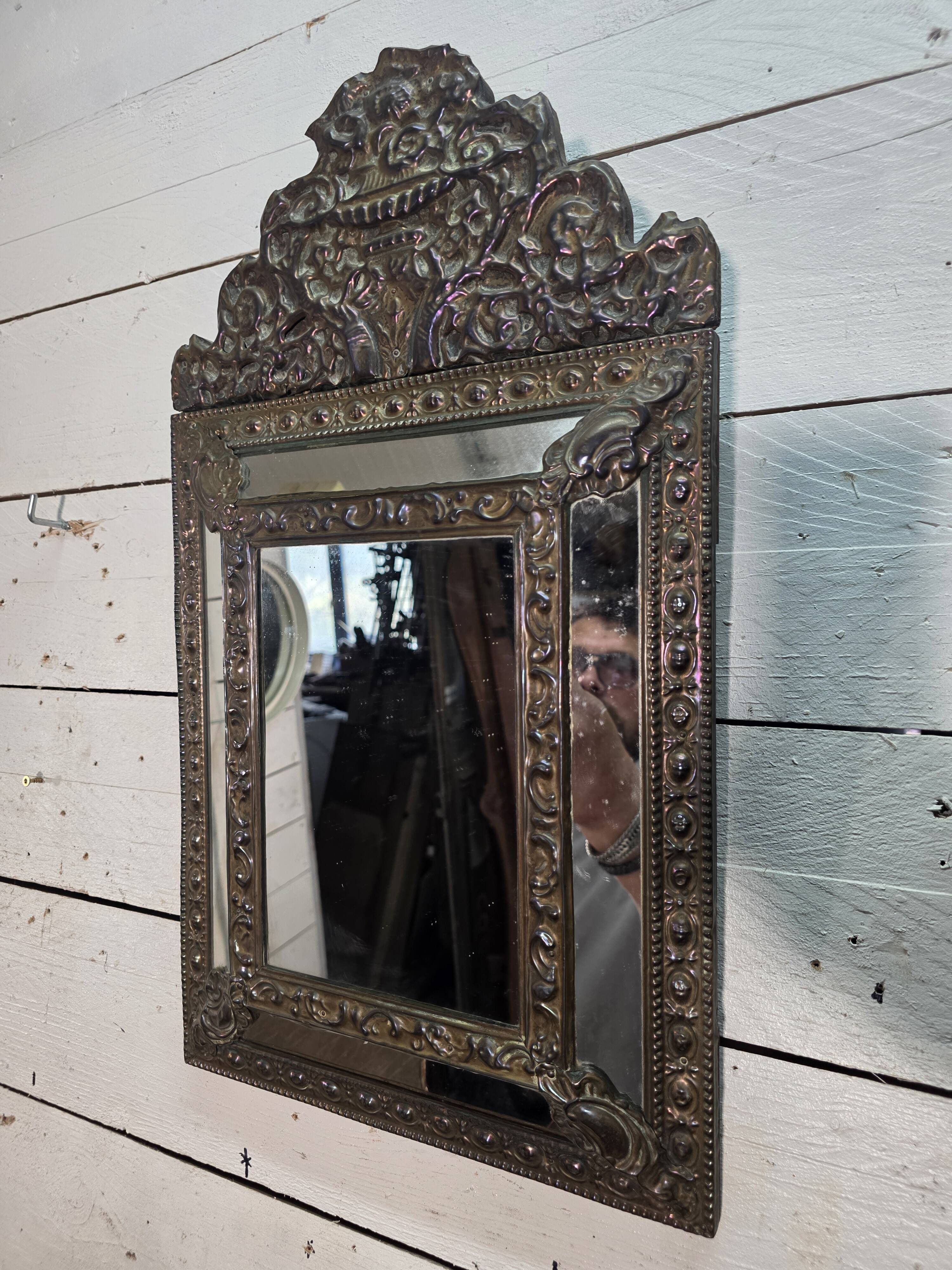 Miroir en laiton à parcloses du XIXe