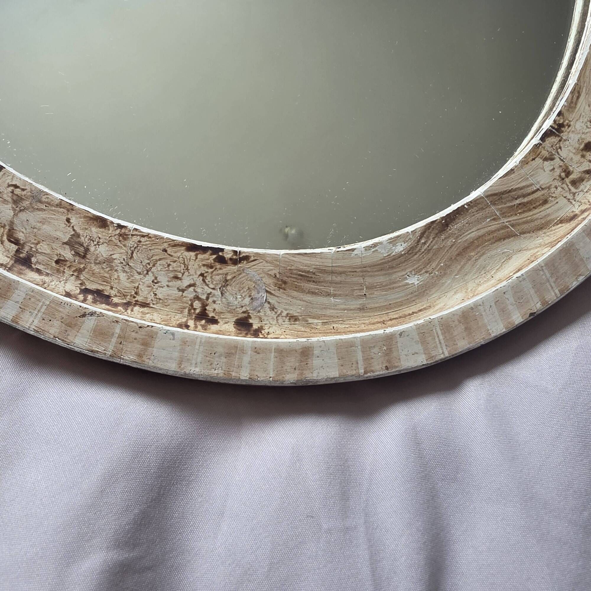 paire de miroirs ovales anciens
