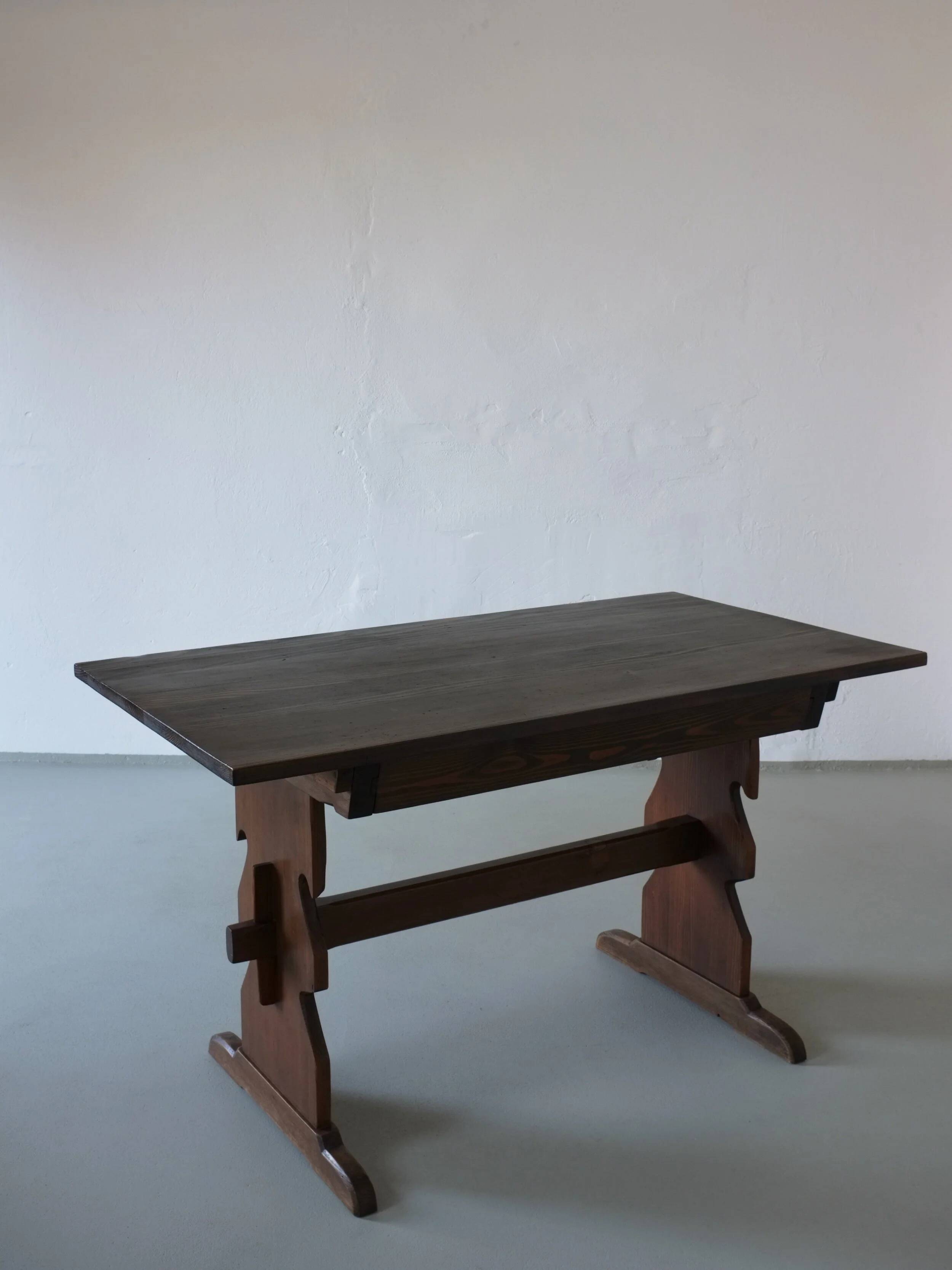 Alpine carved pine dining table set | 1950s