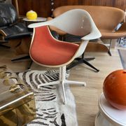 DAF Georges Nelson chair for Herman Miller. Foot la Fonda.
