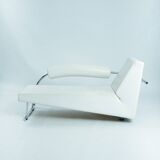 Dutch design Rob Eckhardt chaise longue white leather tubular steel, 1980s