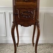 Bedside table / bedside table in veneered wood, molded and carved with foliage Louis XV style
