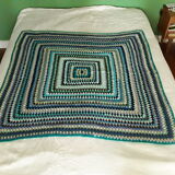 Vintage crochet plaid