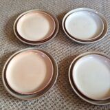 Set of 8 stoneware plates