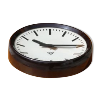 Bakelite wall clock Pragotron