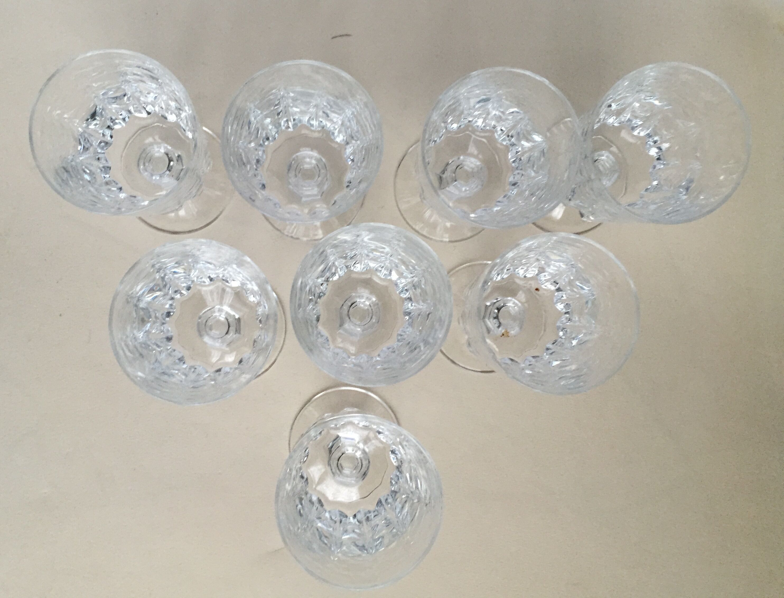 Set of 8 crystal wine glasses