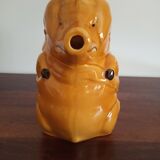 Anthropomorphic pitcher in dabbling