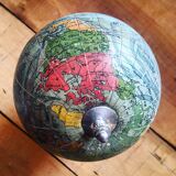 Former globe of the 40s/50s in boiled cardboard of the brand Taride