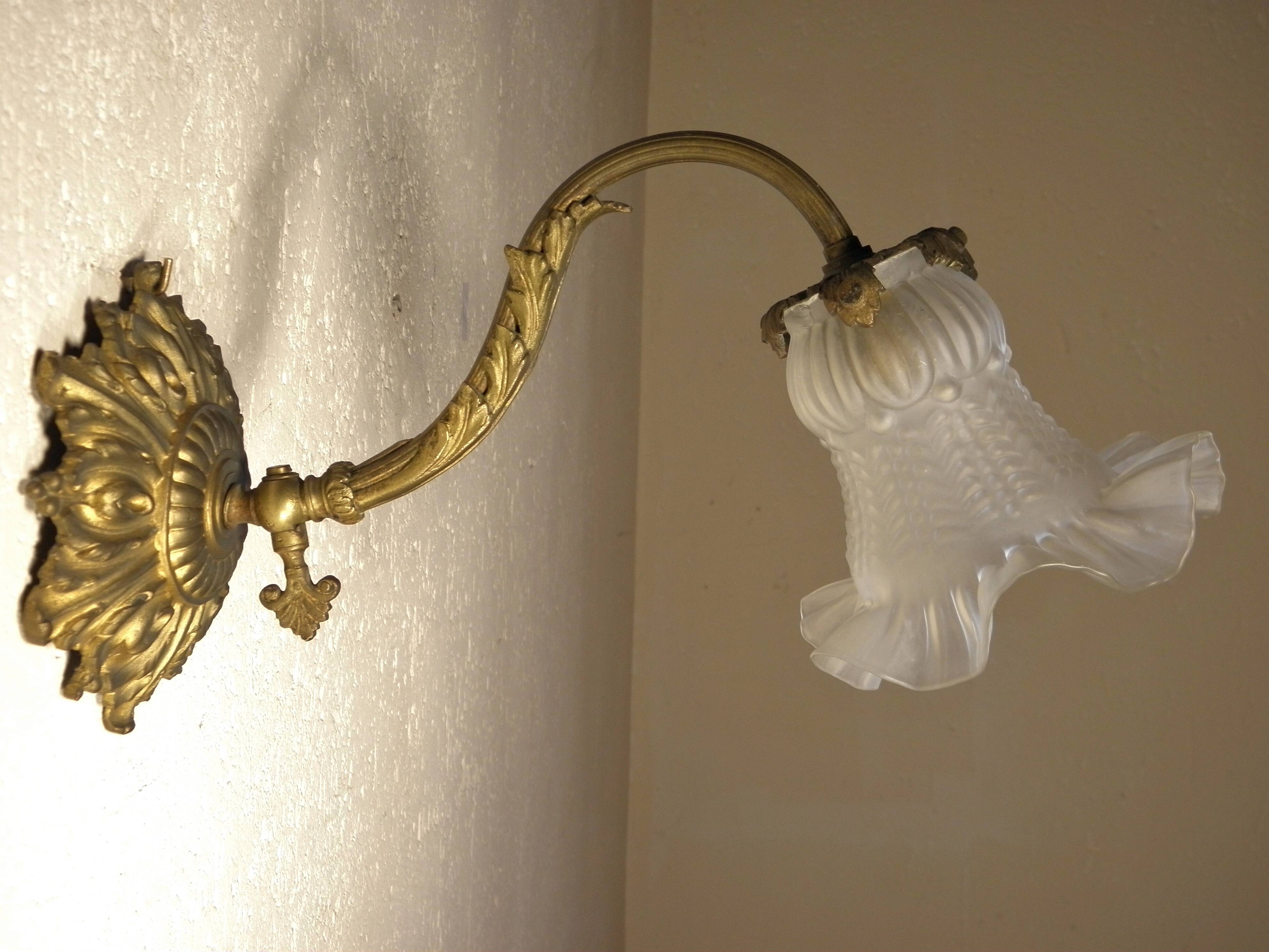 Bronze swan neck wall light 1900