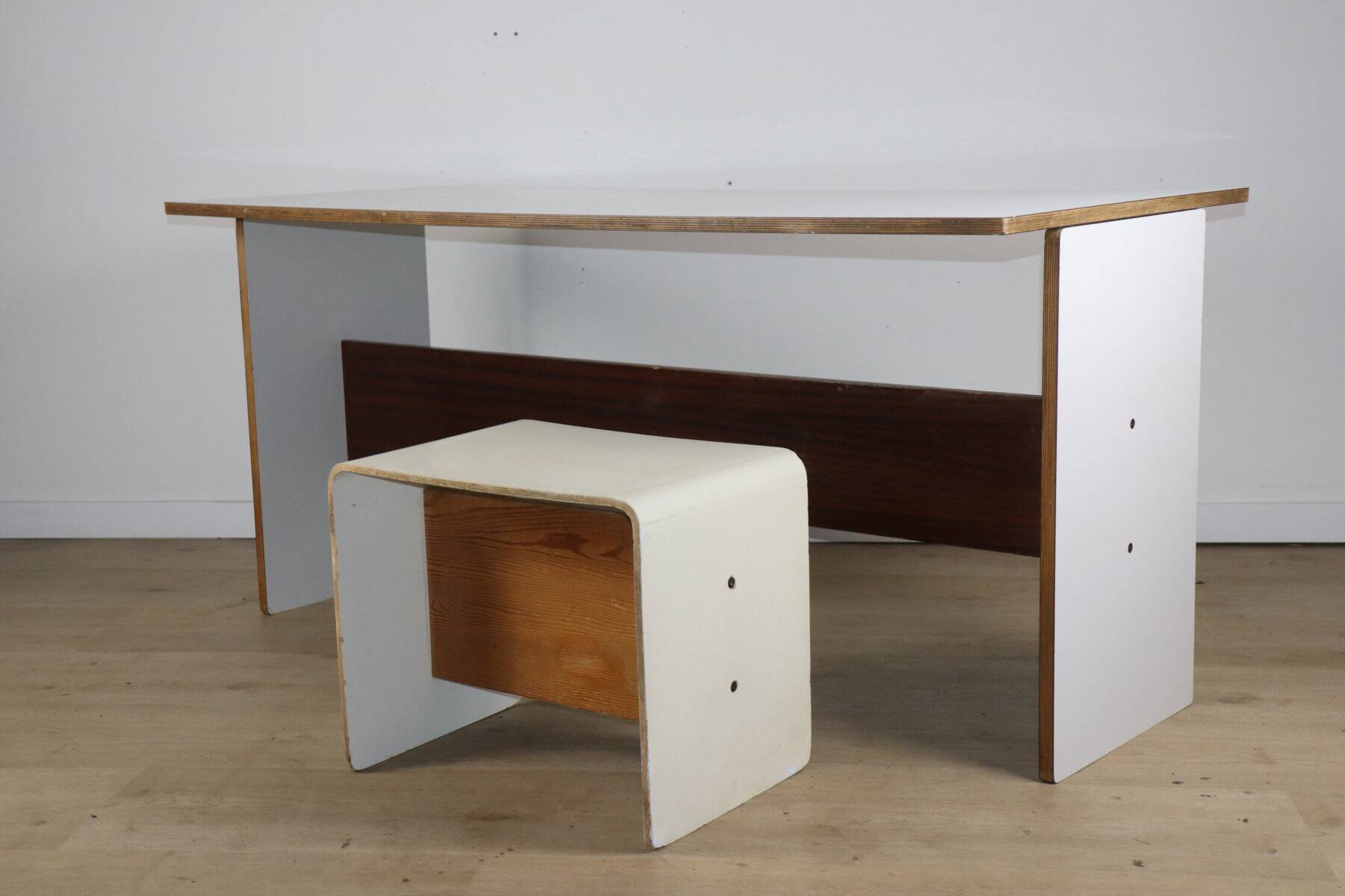 Evolving coffee table by Pierre Guariche – La Plagne – 1970s
