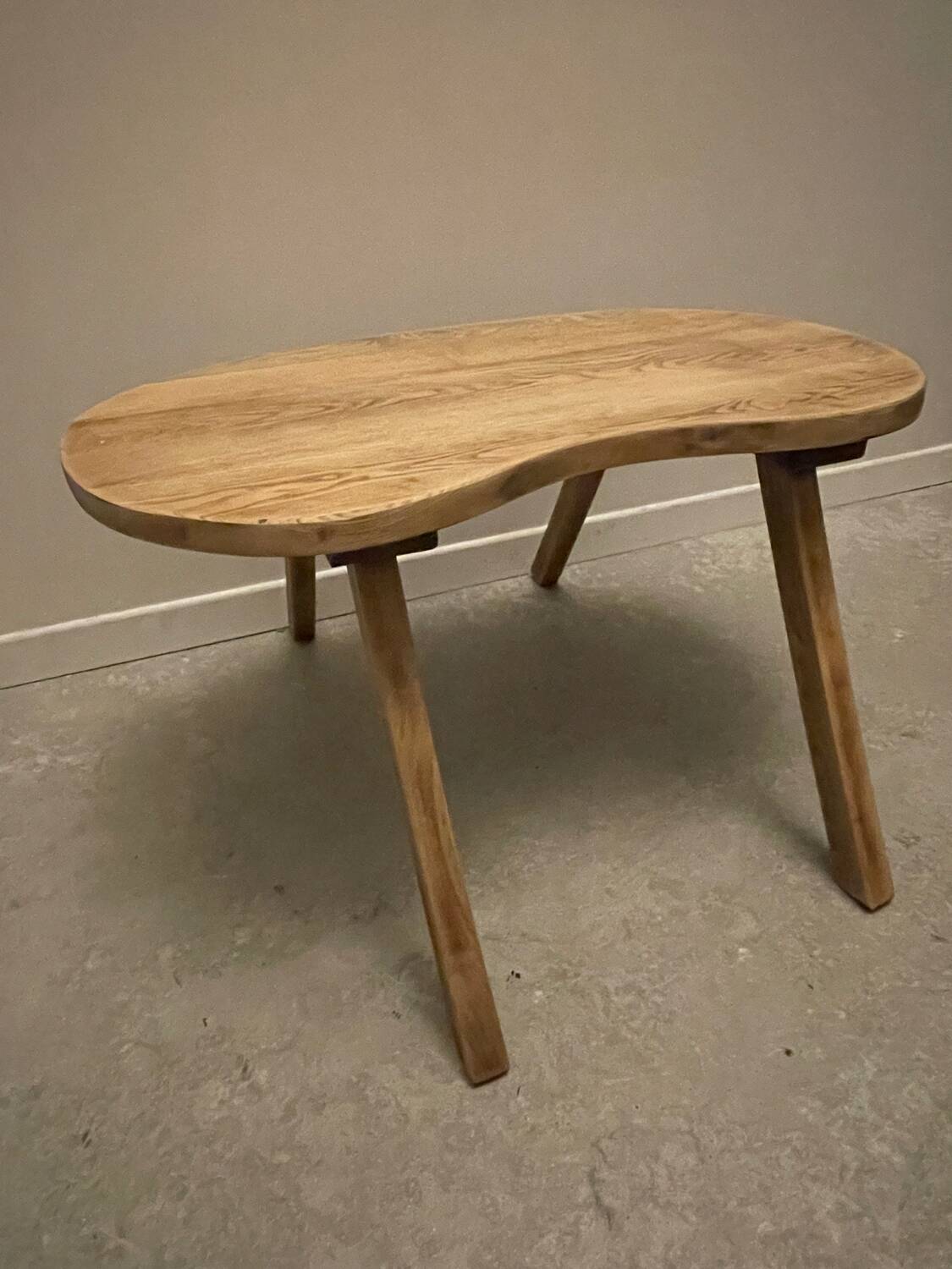 Raw side table