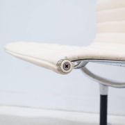 Charles & Ray Eames "EA 105" chairs for Herman Miller in leather, 1970