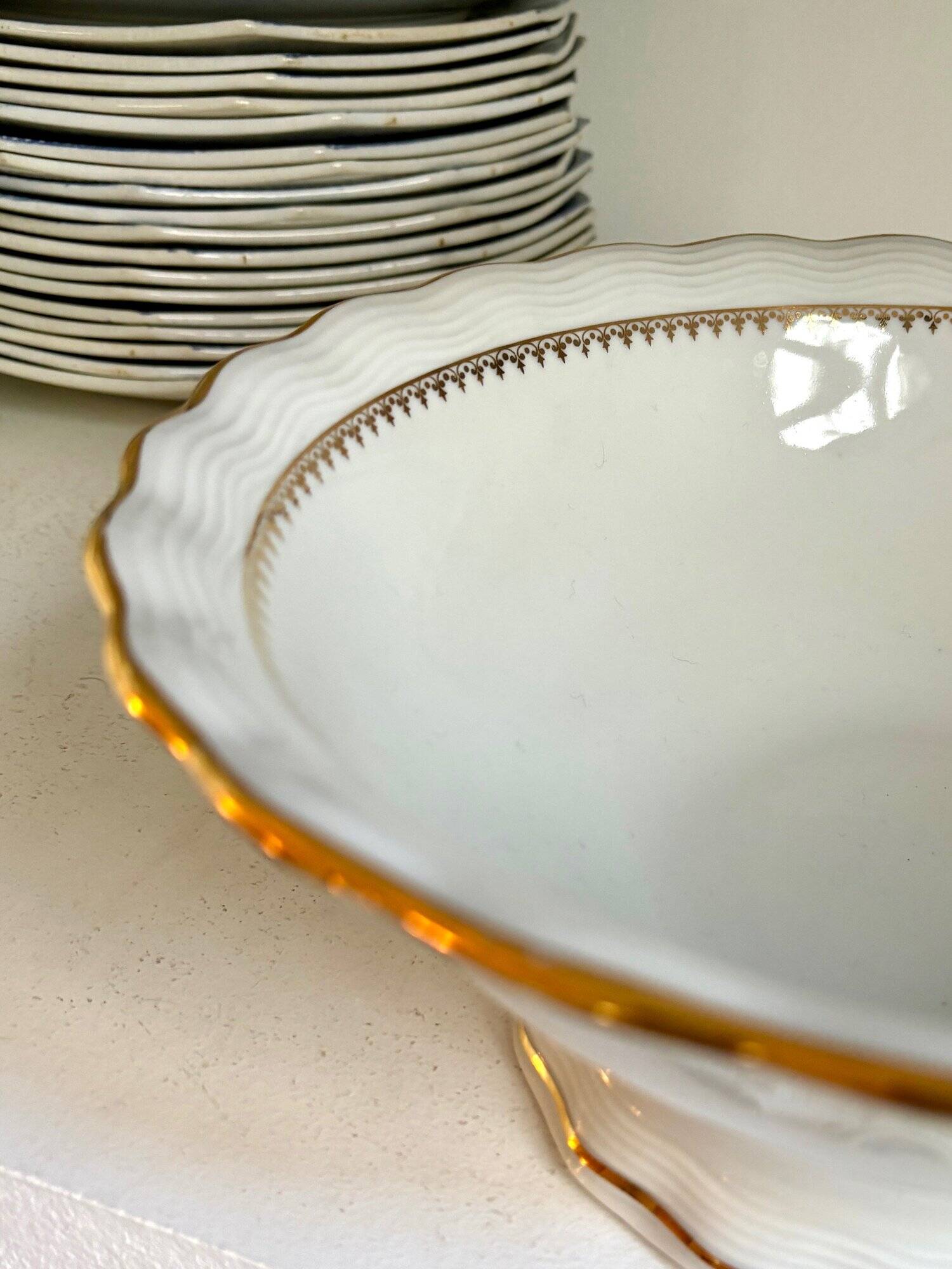 ULIM salad bowl in white and gold Limoges porcelain