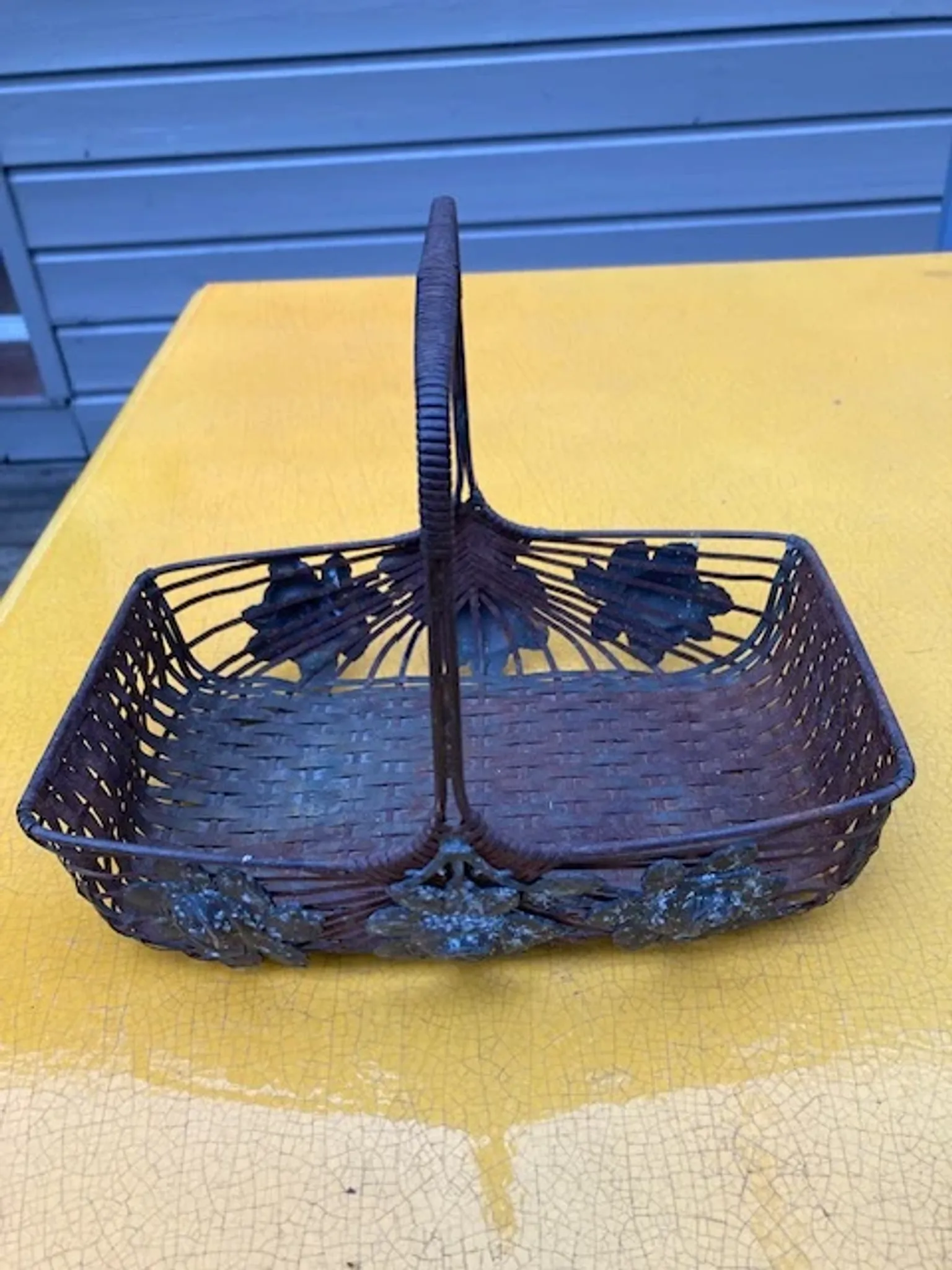 Metal basket in Art Deco style