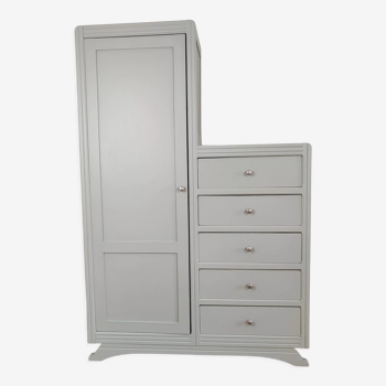 Armoire asymétrique