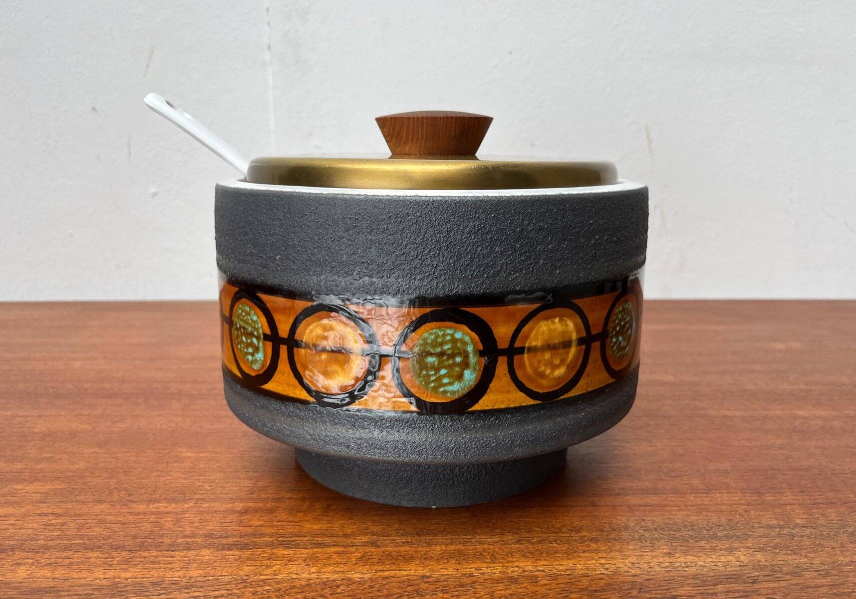 Mid-century brutalist West German pottery punch bowl and cups by WGP of Dümler & Breiden, 1960s, set of 10.