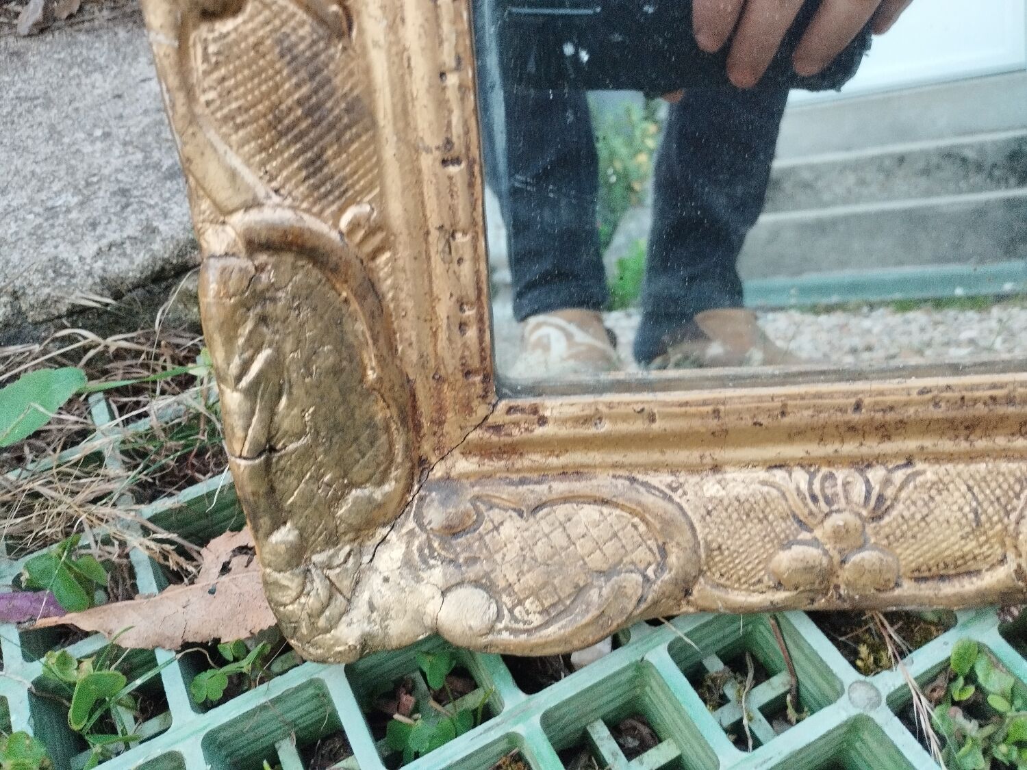 Antique Louis XVI style gilded wood mirror