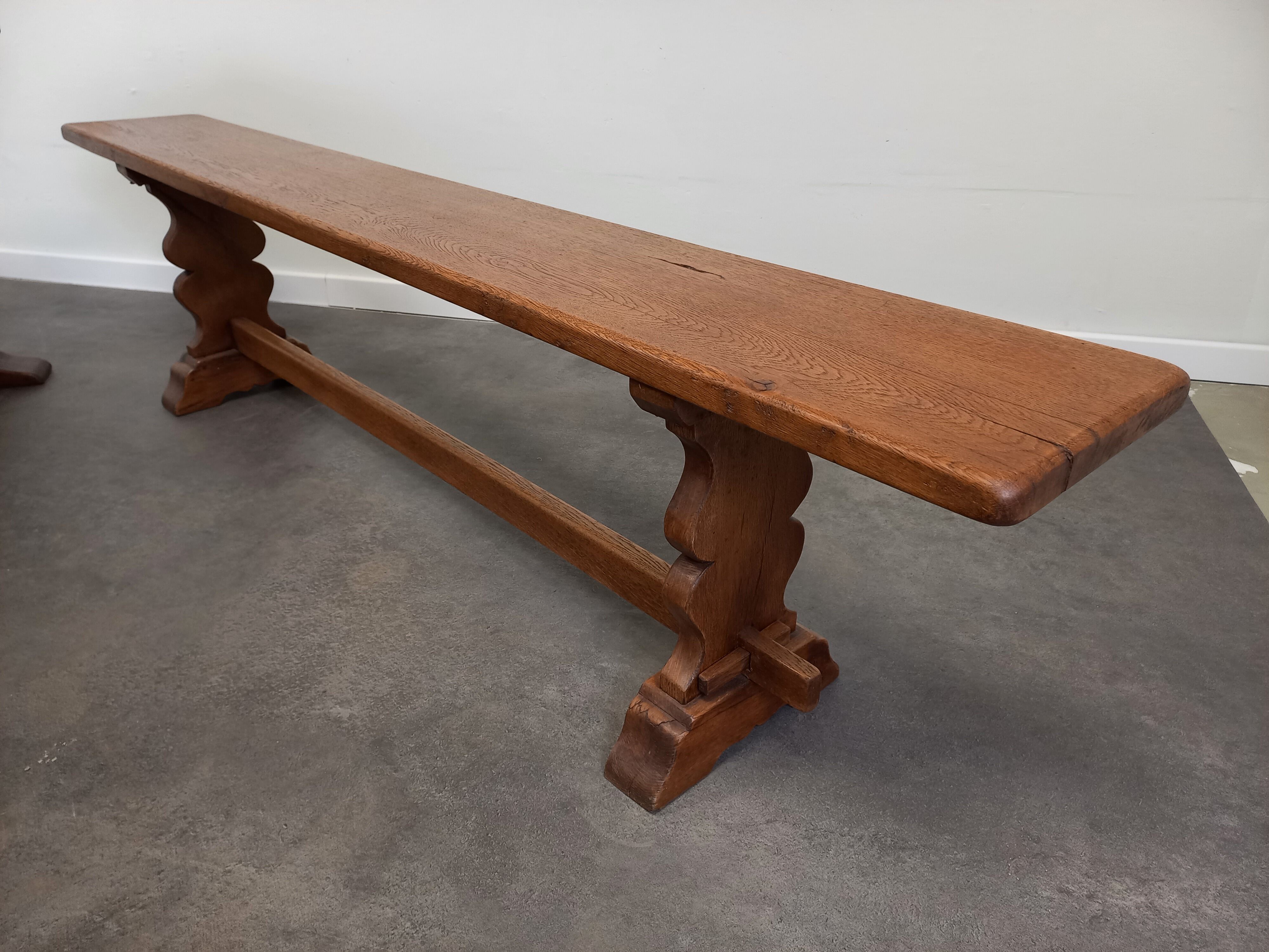 Farmhouse table and its 2 benches