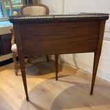 Half moon dresser