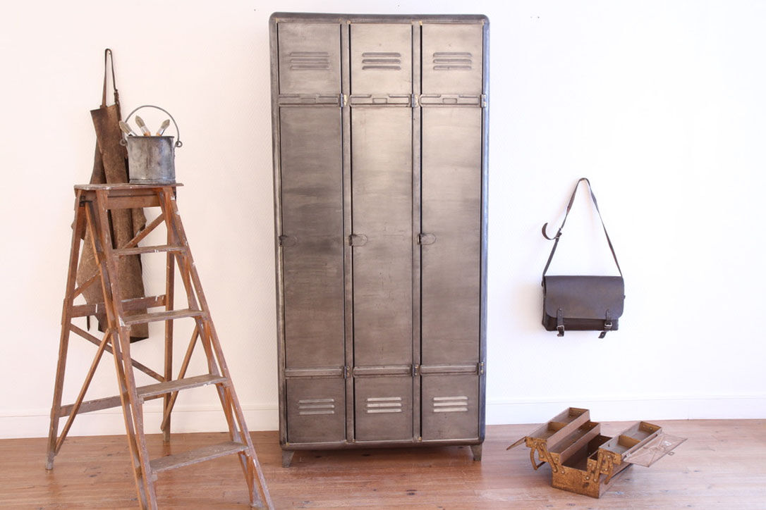 Industrial metal wardrobe 3 doors rounded corners