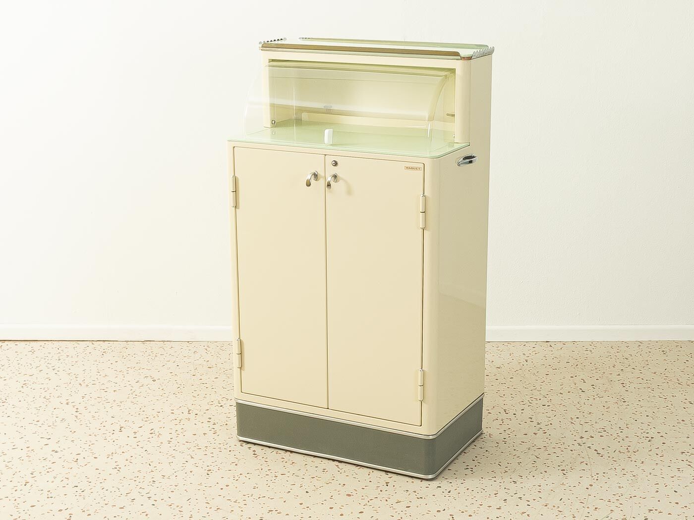 1950s Medicine cabinet, Maquet