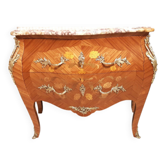 Commode galbée style Louis XV en bois de rose, restaurée
