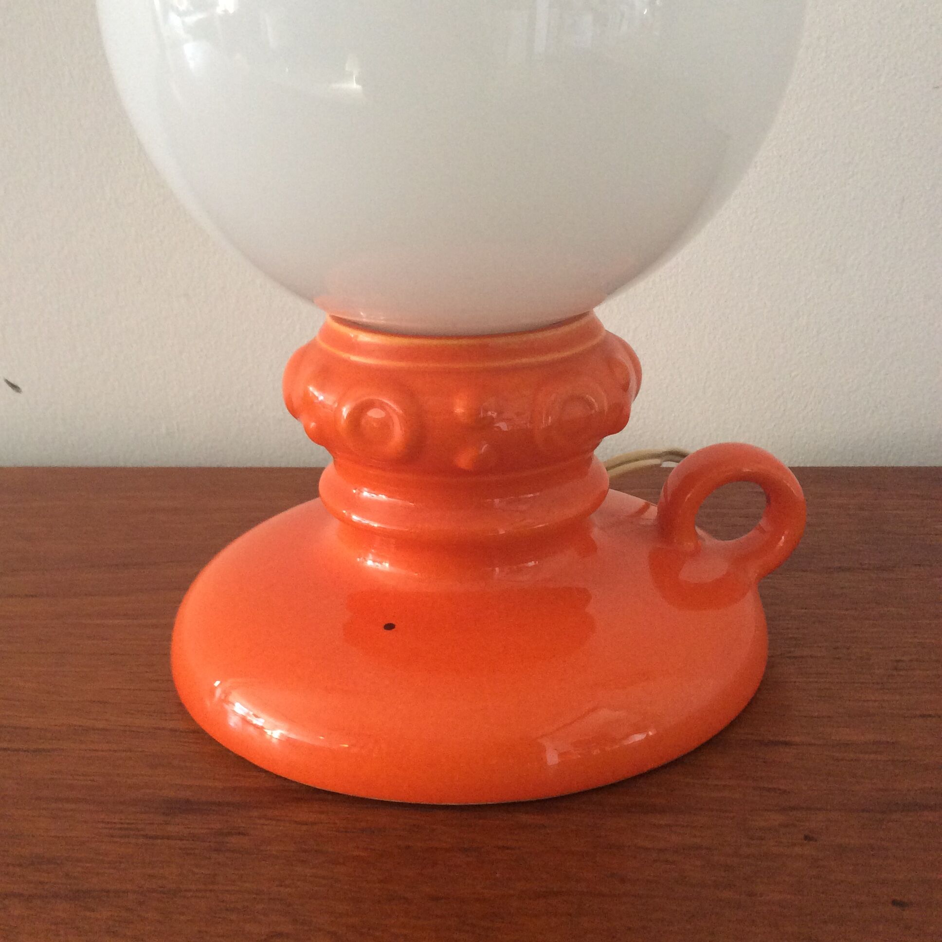 Vintage lamp of the 60s-70s in ceramic and opaline