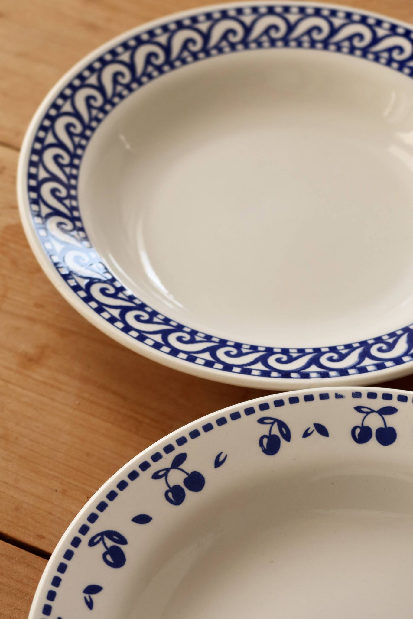 4 assiettes creuses vintage dépareillées faïence - Lot Camilla