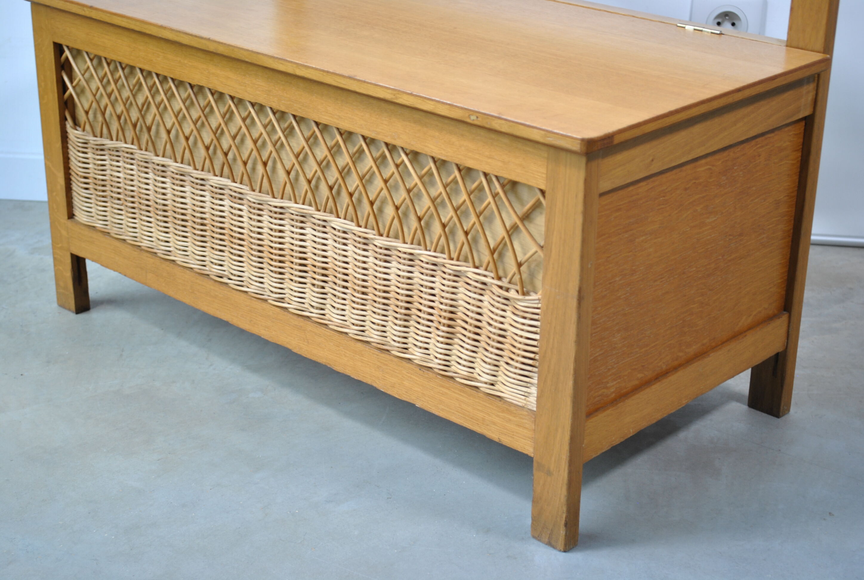 Rattan chest bench 1970