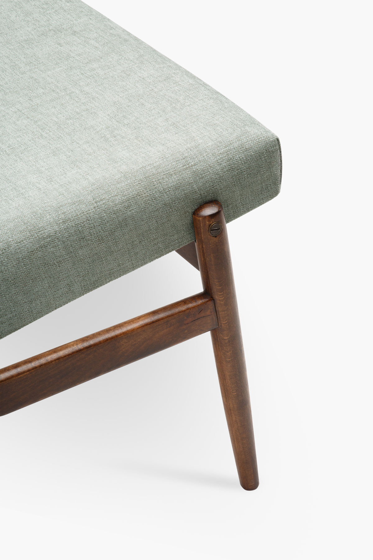 Paire de fauteuils type 300-227 celia