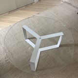 Glass coffee table from Alex de Rouvray