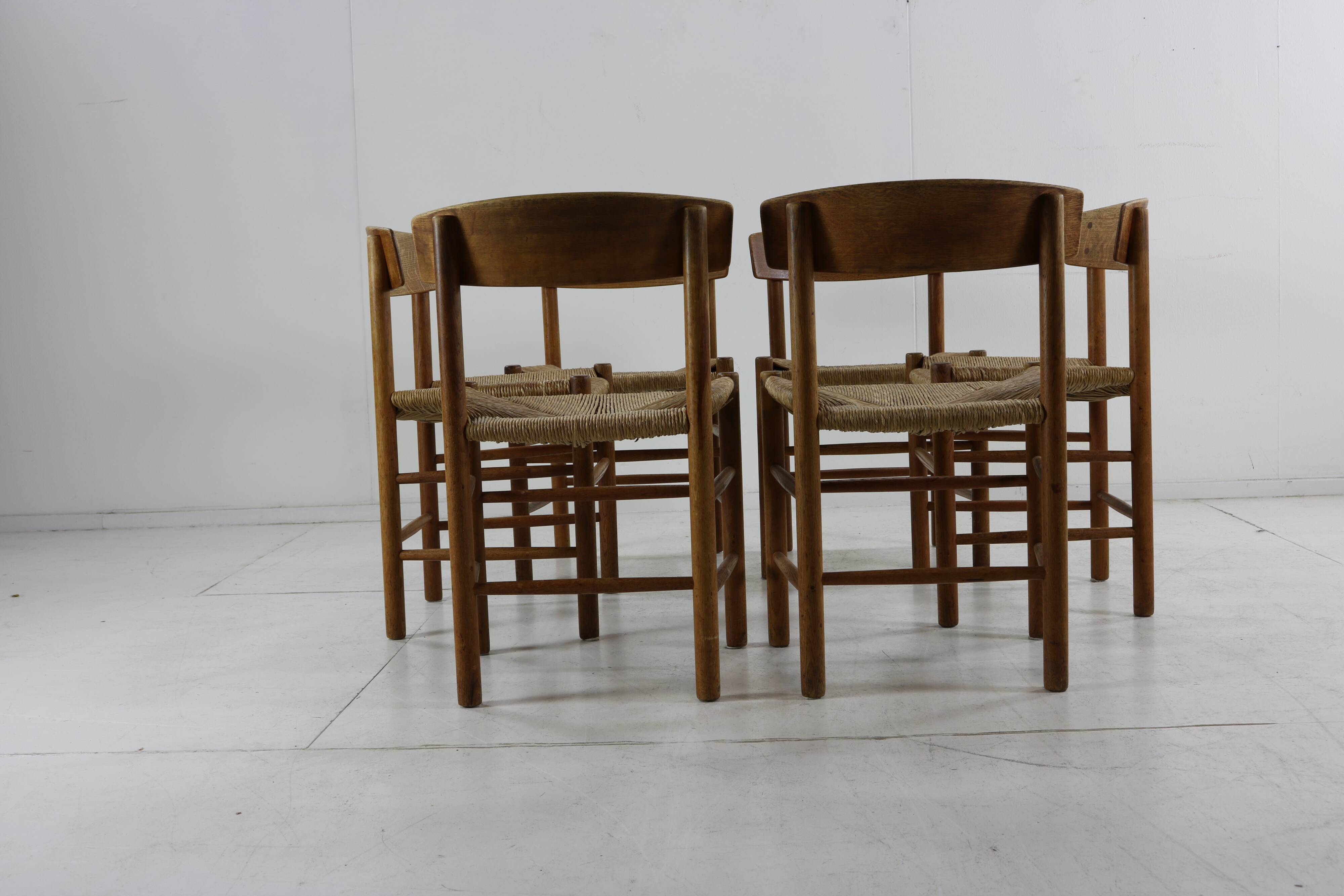 Set of six oakwood dining chairs by Borge Mogensen