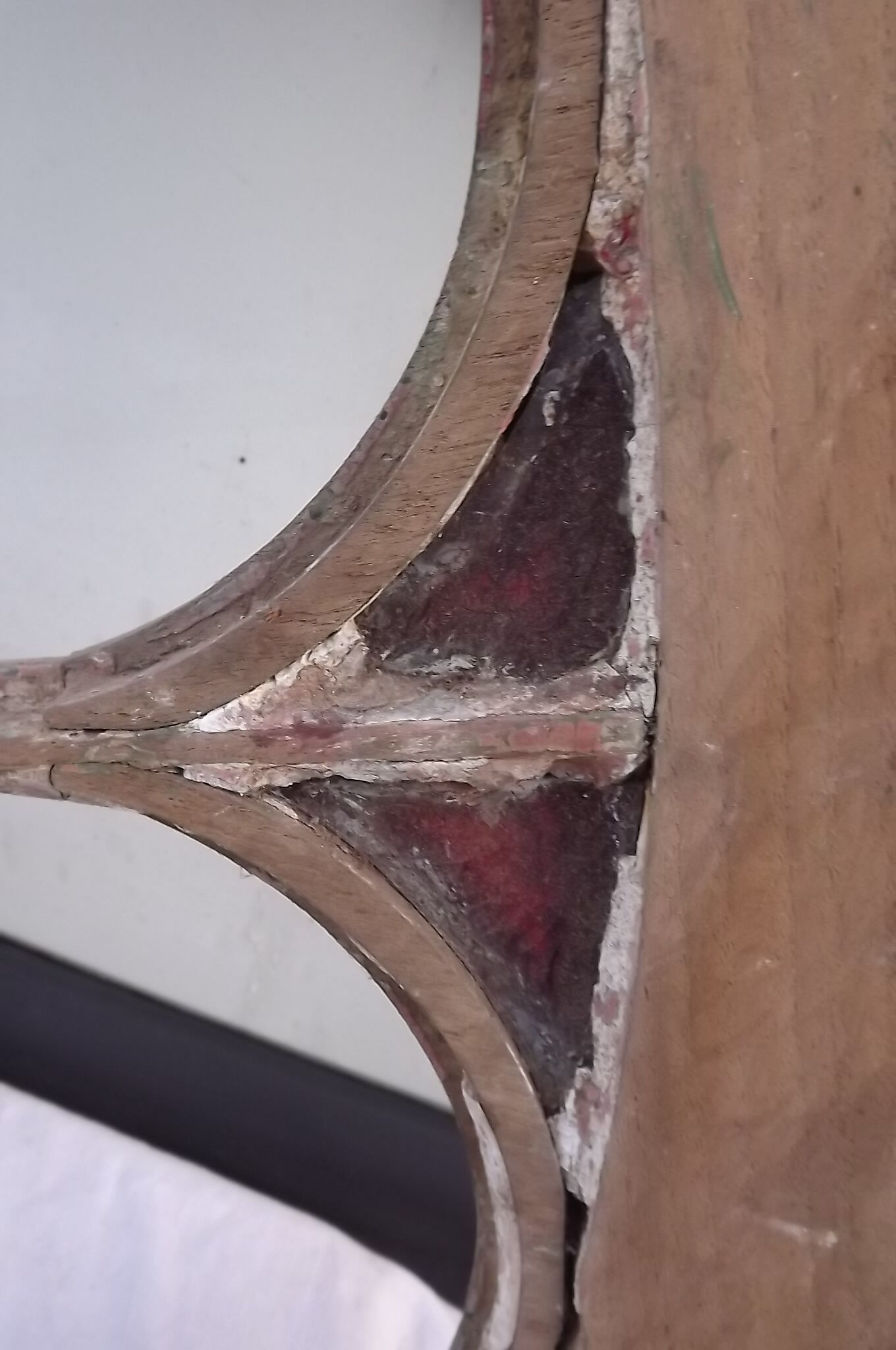 Pediment 19 th drown