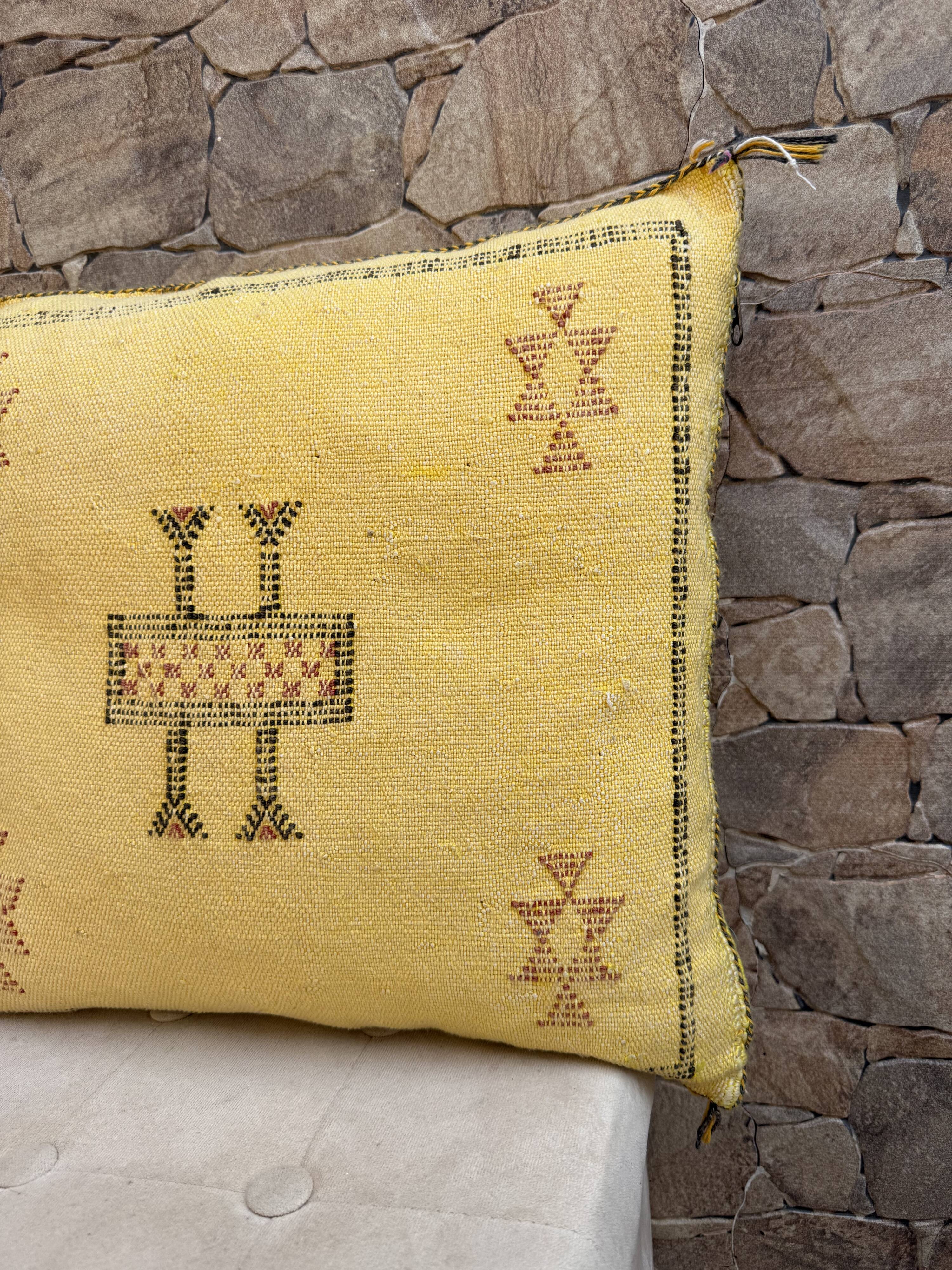 Silk cushion cover with Moroccan cactus pattern – Handmade Sabra cushion
