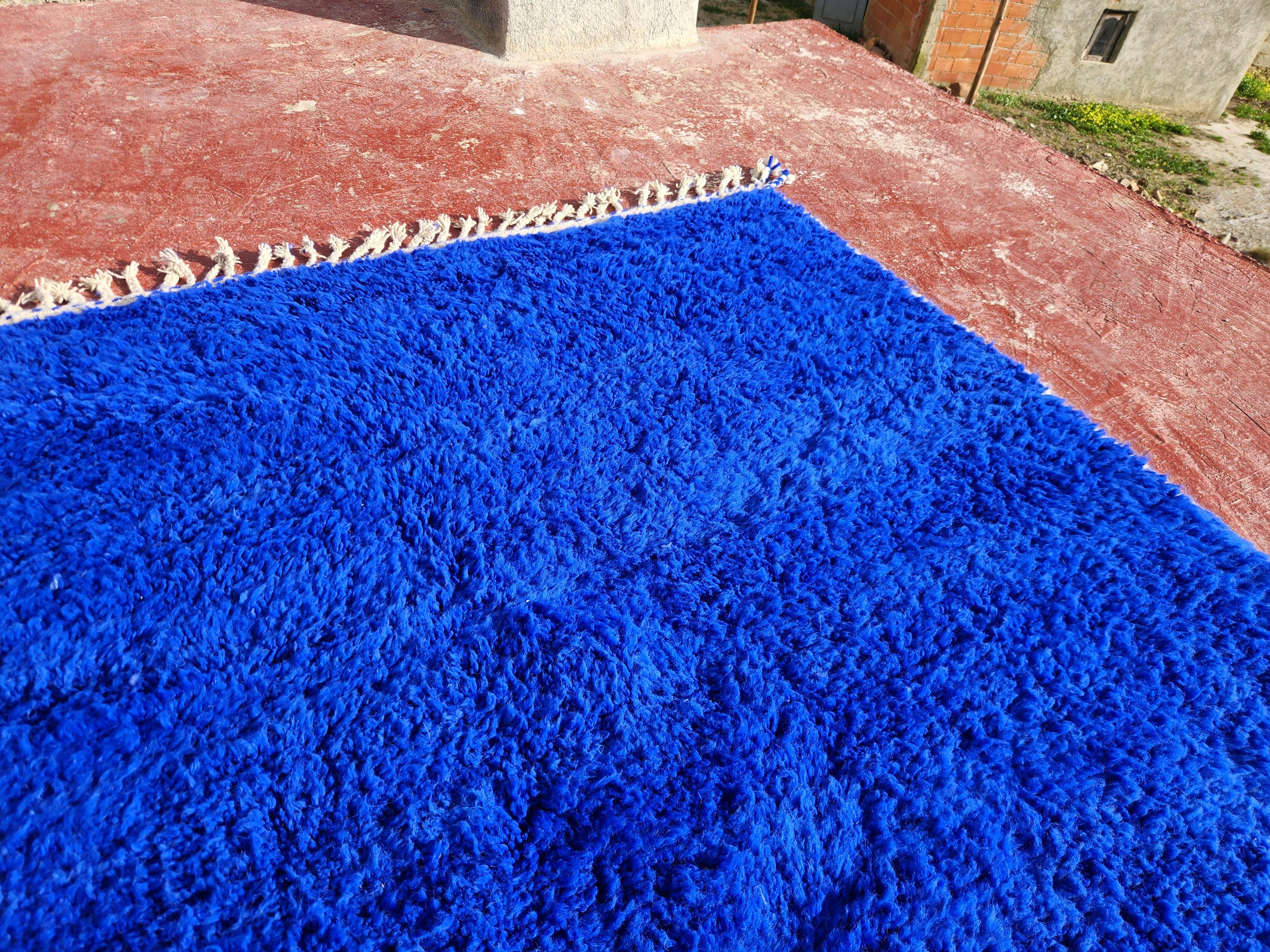 Large Beni Ouarain Berber rug in Majorelle blue, 300x200 cm – thick wool