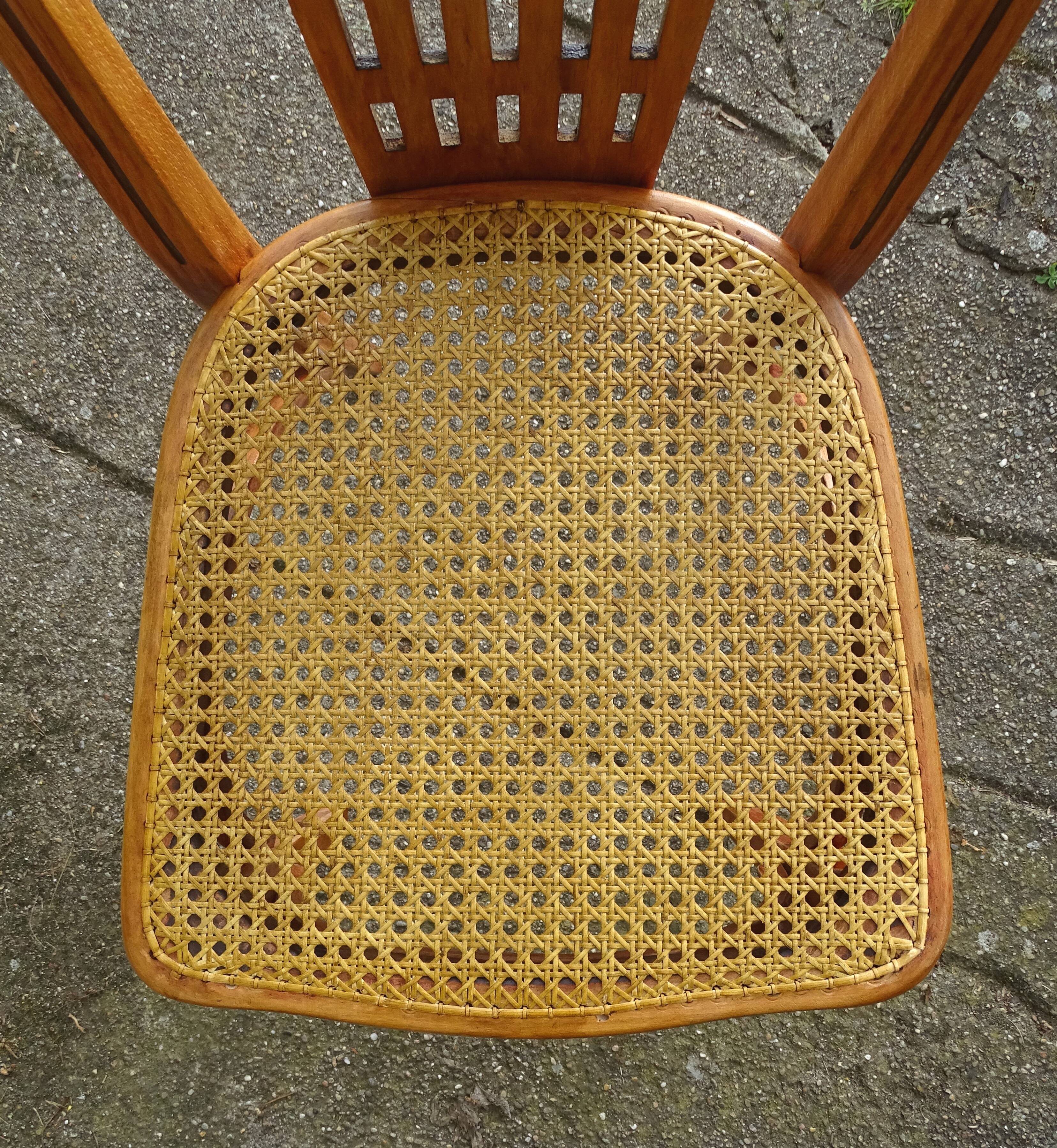 Set of 6 THONET chairs N°732 - 1914 - new canework - Viennese Secession.