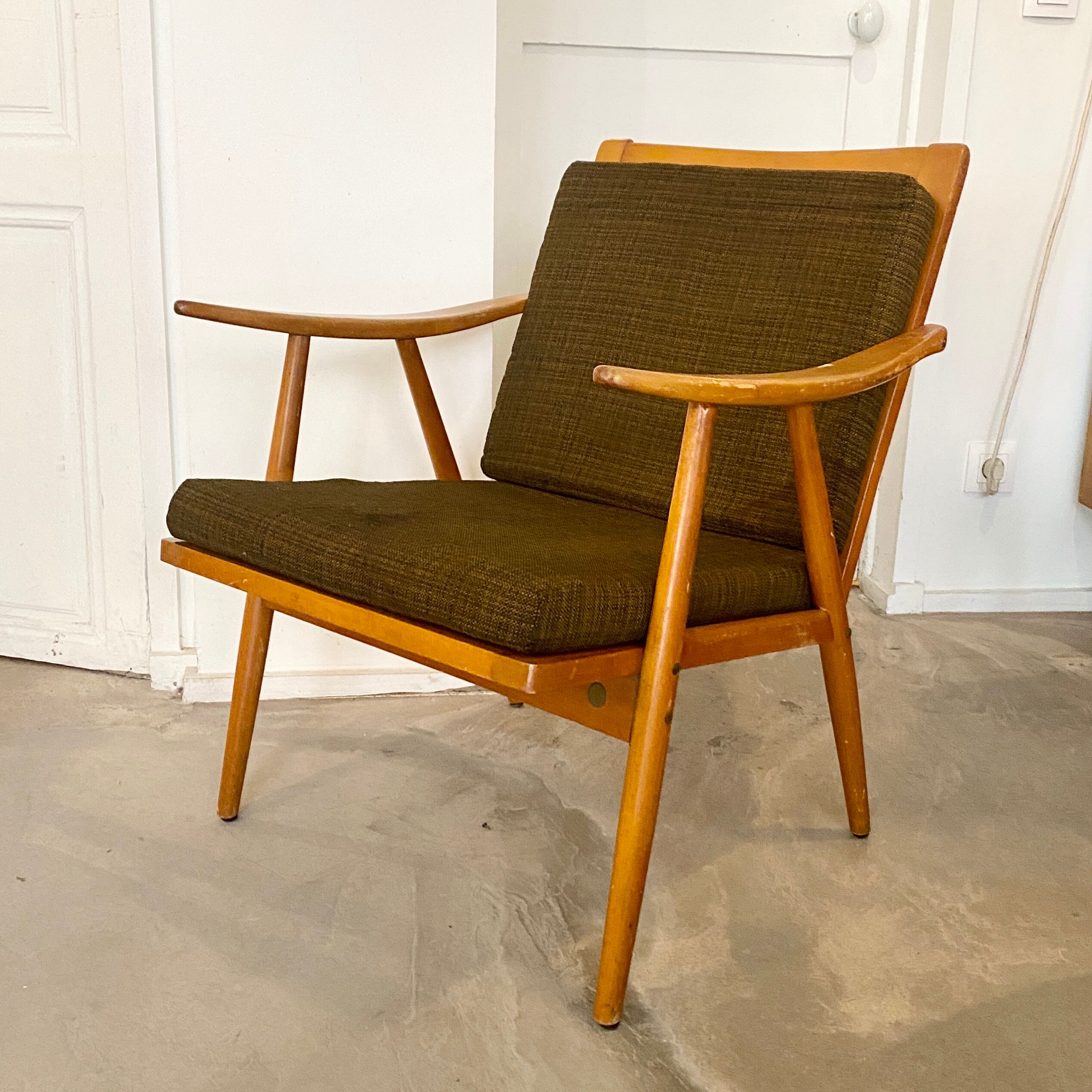 Boomerang Thonet armchair