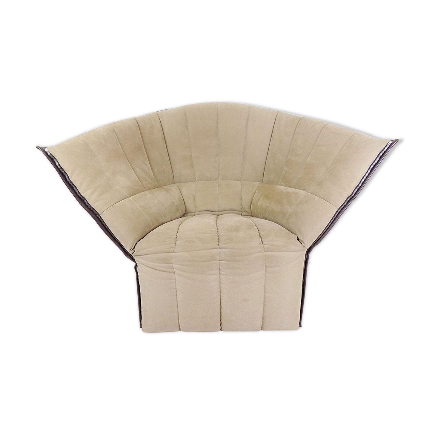 Moel lounge chair by Inga Sempé for Ligne Roset