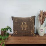 Coussin berbère en soie de cactus marron