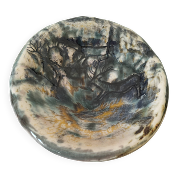 Glazed ceramic cup – Deer in the forest – Incised decoration and free form