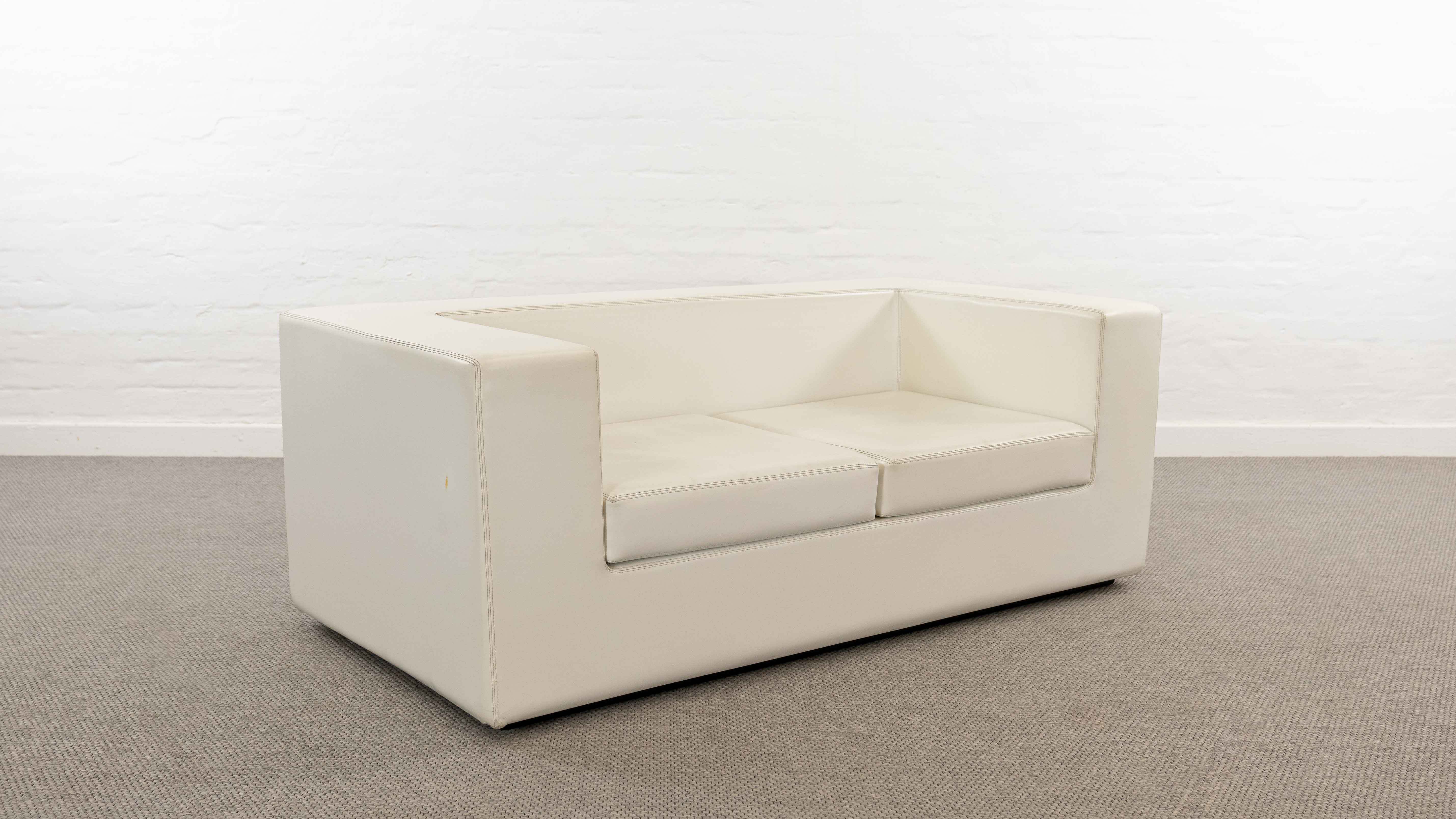 Throw Away sofa by Willie Landels for Zanotta 1965 in white vinyl